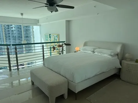 41 SE 5th Street Miami FL 33131