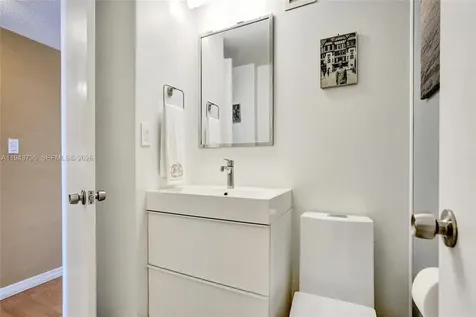 5 Island Avenue Miami Beach FL 33139