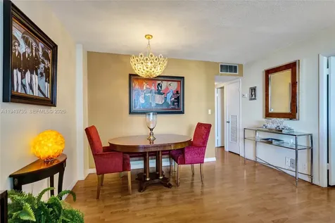 5 Island Avenue Miami Beach FL 33139