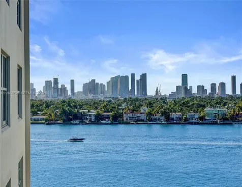 5 Island Avenue Miami Beach FL 33139