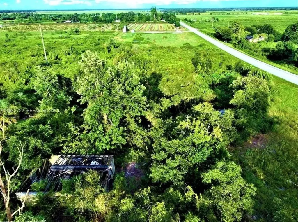 1370 State Road Lake Placid FL 33852