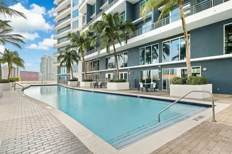 60 SW 13th Street Miami FL 33130