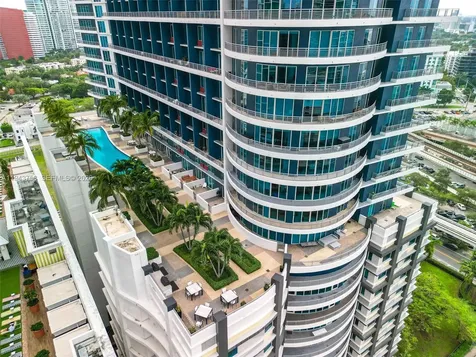 60 SW 13th Street Miami FL 33130