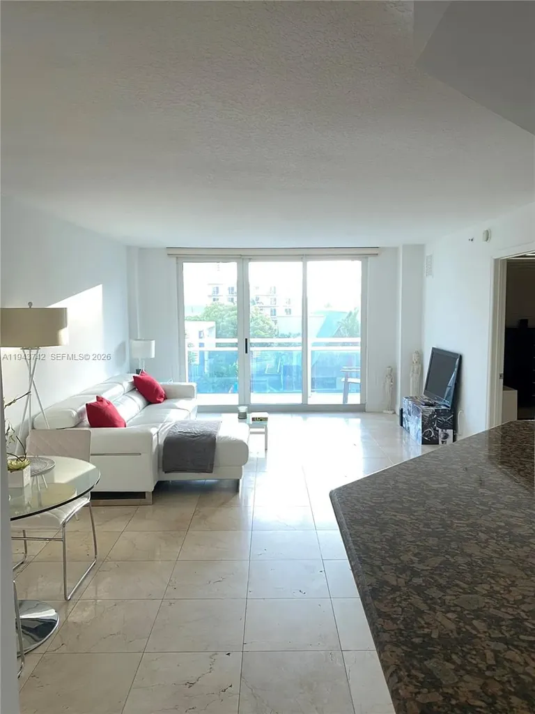 6917 Collins Avenue Miami Beach FL 33141