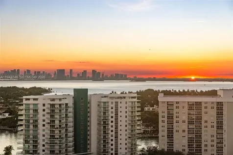 6799 Collins Avenue Miami Beach FL 33141