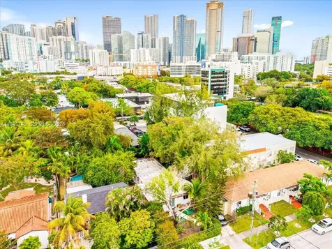 321 SW 19th Road Miami FL 33129