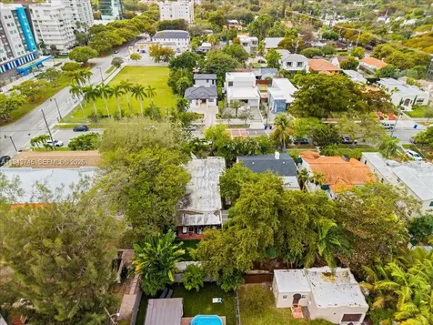 321 SW 19th Road Miami FL 33129
