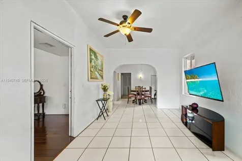 321 SW 19th Road Miami FL 33129