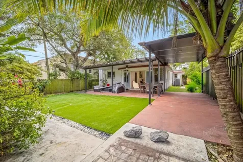 321 SW 19th Road Miami FL 33129