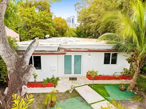 321 SW 19th Road Miami FL 33129