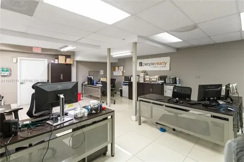 2025 N Dixie Highway Pompano Beach FL 33060
