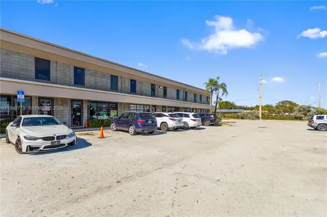2025 N Dixie Highway Pompano Beach FL 33060