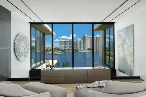 217 E Rivo Alto Drive Miami Beach FL 33139
