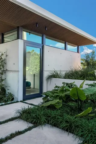 217 E Rivo Alto Drive Miami Beach FL 33139