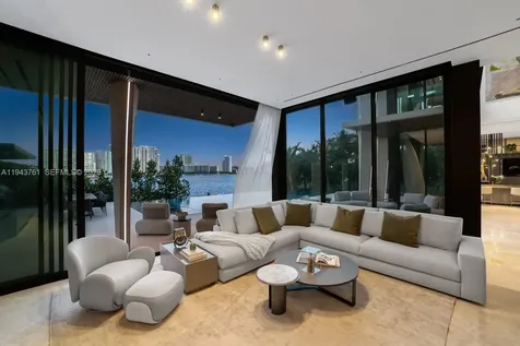 217 E Rivo Alto Drive Miami Beach FL 33139