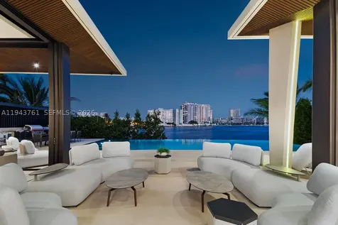 217 E Rivo Alto Drive Miami Beach FL 33139