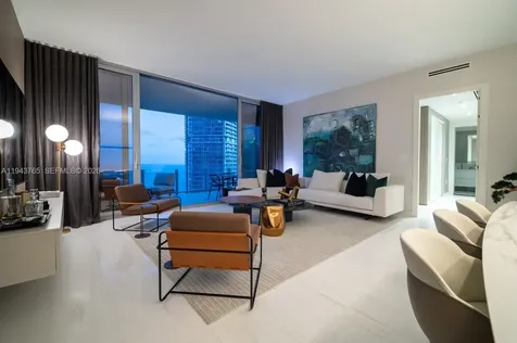 300 Biscayne Boulevard Way Miami FL 33131