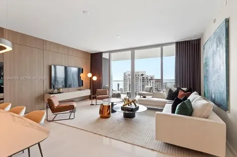 300 Biscayne Boulevard Way Miami FL 33131