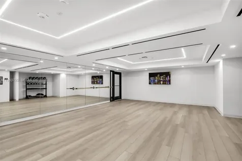 225 N Miami Avenue Miami FL 33128