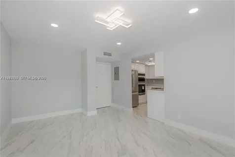 3180 S Ocean Drive Hallandale Beach FL 33009