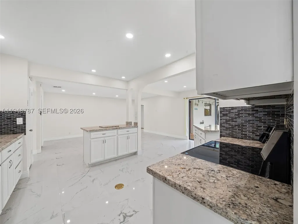 10251 NW 39th Court Coral Springs FL 33065