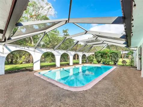 10251 NW 39th Court Coral Springs FL 33065