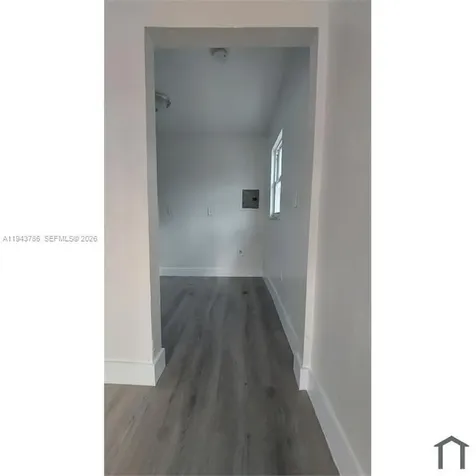 2927 NW 60th Street Miami FL 33142