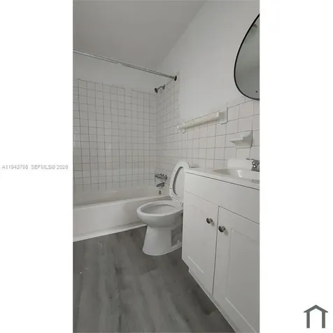 2927 NW 60th Street Miami FL 33142