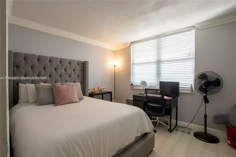 250 Jacaranda Drive Plantation FL 33324