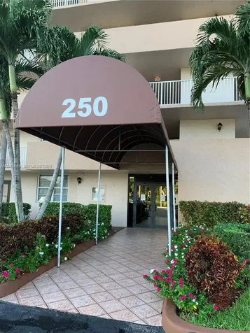 250 Jacaranda Drive Plantation FL 33324