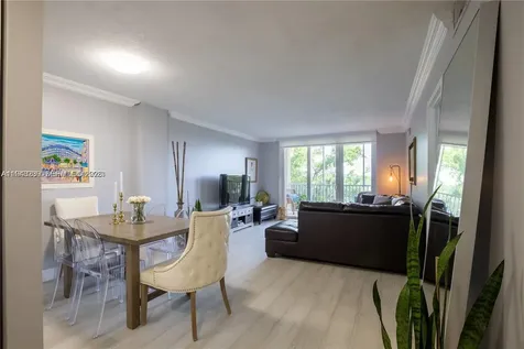 250 Jacaranda Drive Plantation FL 33324