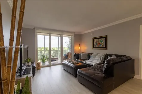 250 Jacaranda Drive Plantation FL 33324