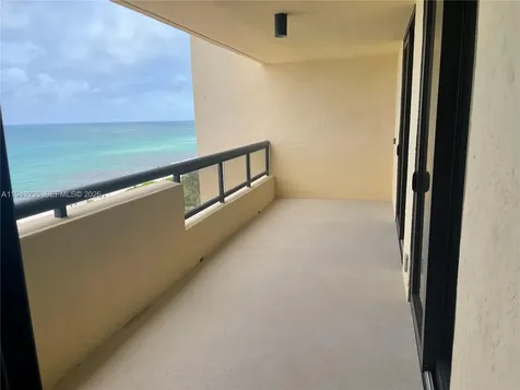2555 Collins Avenue Miami Beach FL 33140