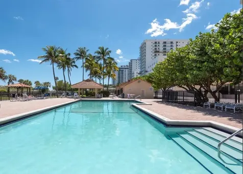 2555 Collins Avenue Miami Beach FL 33140