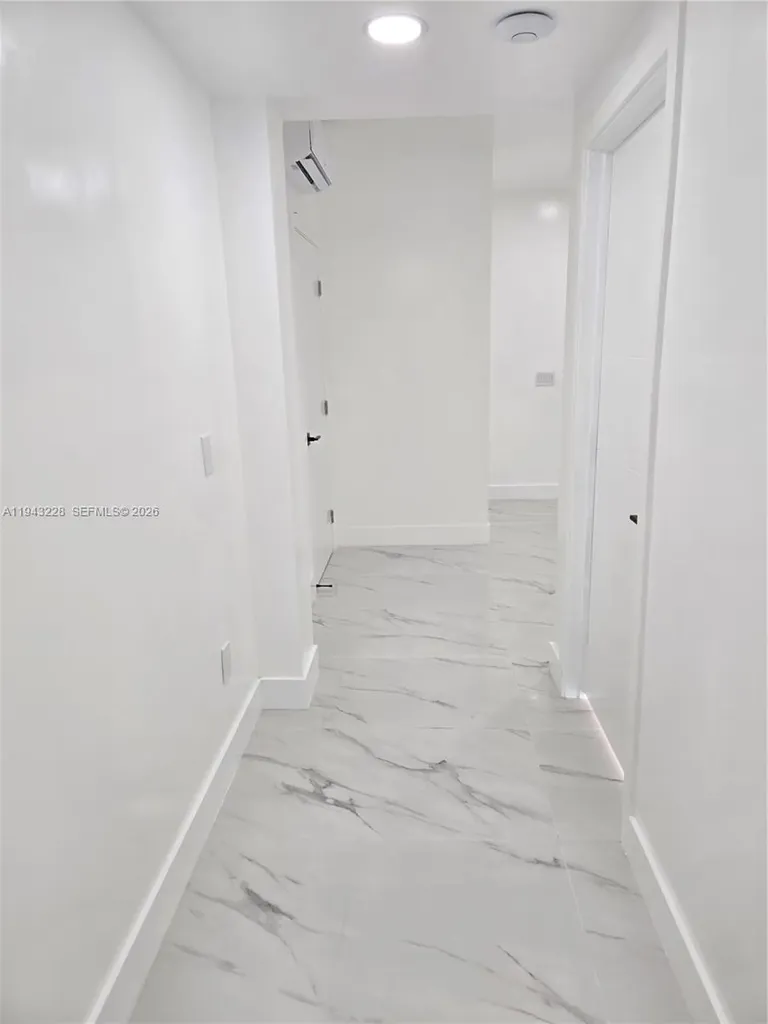 987 NE 145 Miami FL 33161