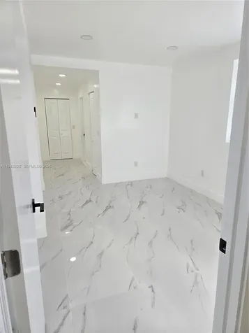 987 NE 145 Miami FL 33161
