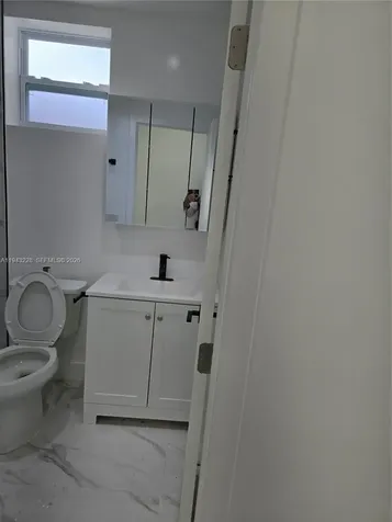 987 NE 145 Miami FL 33161