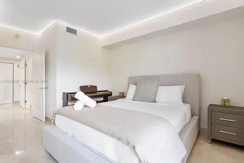 17555 Atlantic Boulevard Sunny Isles Beach FL 33160