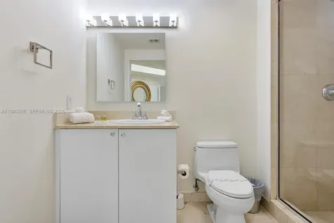 17555 Atlantic Boulevard Sunny Isles Beach FL 33160