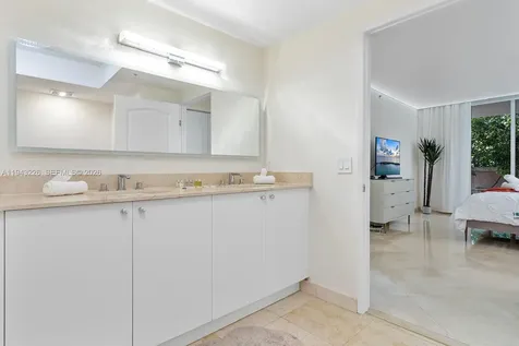 17555 Atlantic Boulevard Sunny Isles Beach FL 33160