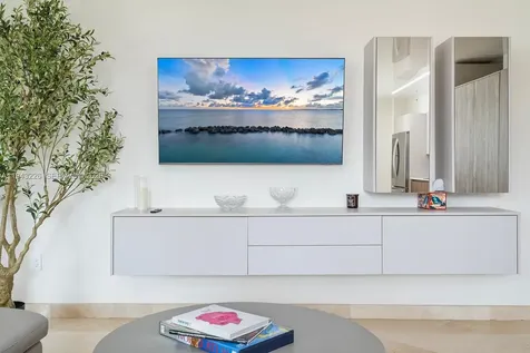 17555 Atlantic Boulevard Sunny Isles Beach FL 33160
