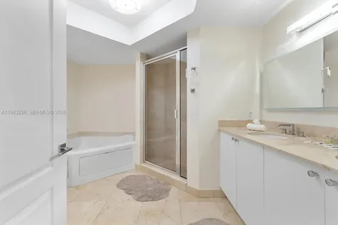 17555 Atlantic Boulevard Sunny Isles Beach FL 33160