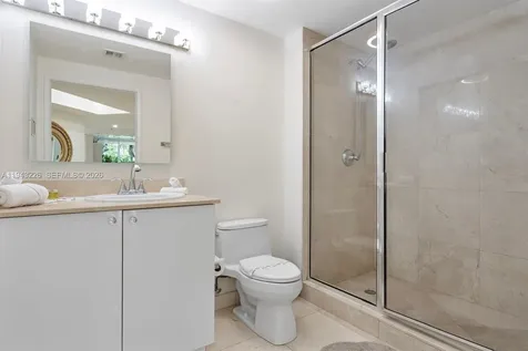 17555 Atlantic Boulevard Sunny Isles Beach FL 33160