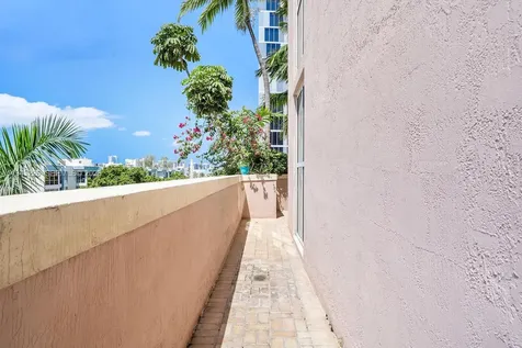 17555 Atlantic Boulevard Sunny Isles Beach FL 33160