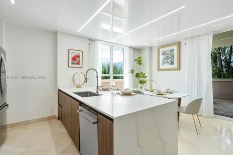 17555 Atlantic Boulevard Sunny Isles Beach FL 33160
