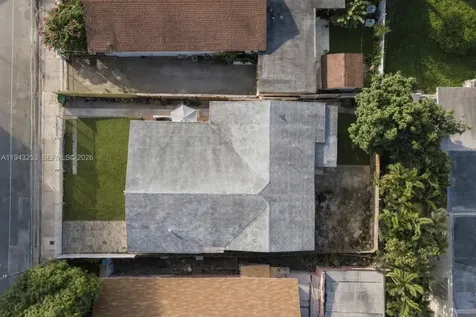 3240 NW 3rd Avenue Miami FL 33127