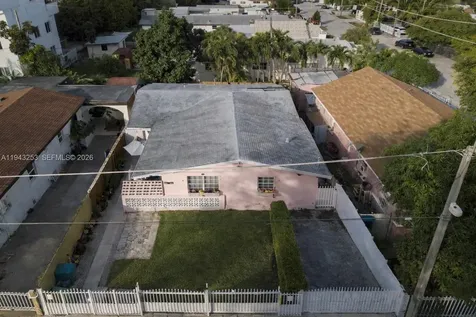 3240 NW 3rd Avenue Miami FL 33127