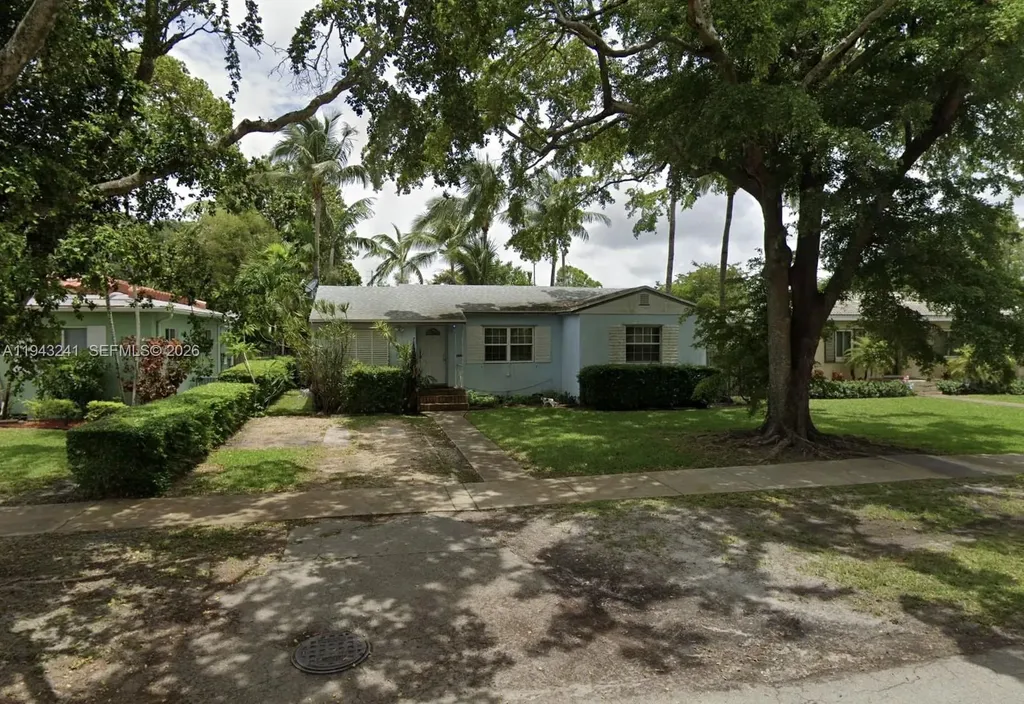 17 Whitethorn Drive Miami Springs FL 33166