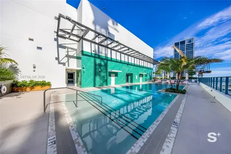 11 NE 6th Street Miami FL 33132