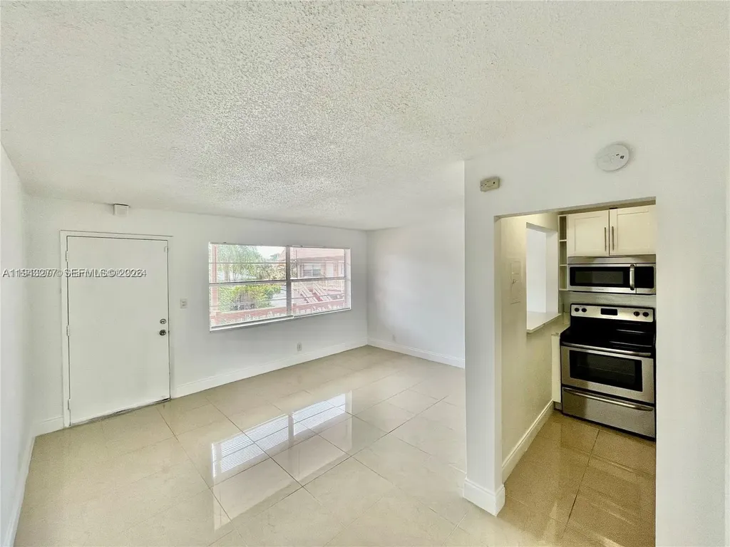 241 SE 9th Avenue Pompano Beach FL 33060